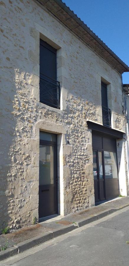 Gite Terre Saint-Laurent-de-Medoc Exterior photo